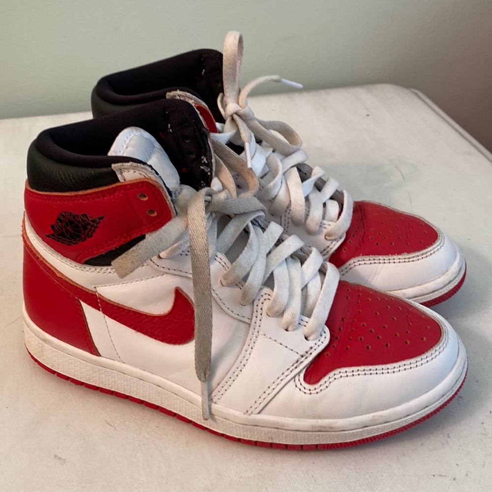 Nike Air Jordan 1 Retro High OG Heritage Red/ white shoes